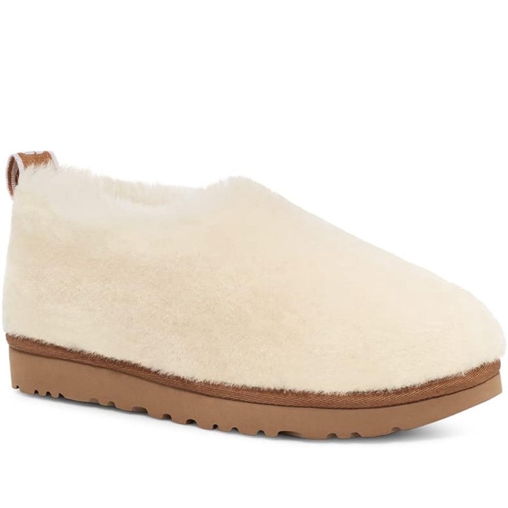 UGG Classic Cozy Slipper/Bootie